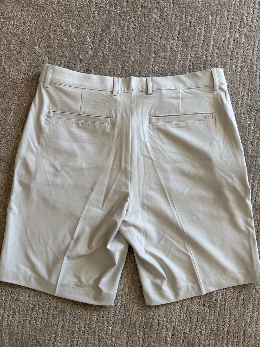 Greg Norman Collection Light Gray Men's Golf Shorts with Branded Waistband